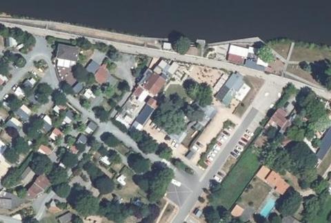 Vue aérienne du Camping Beau Rivage à Bellerive-sur-Allier