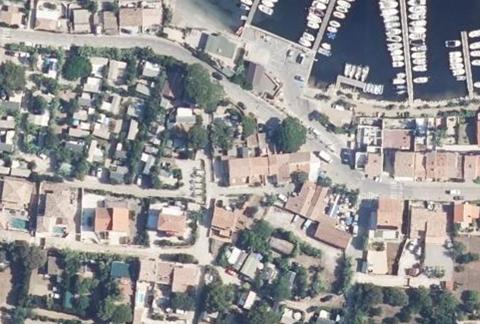 Vue aérienne du Camping Caravaning de la Madrague à Hyères
