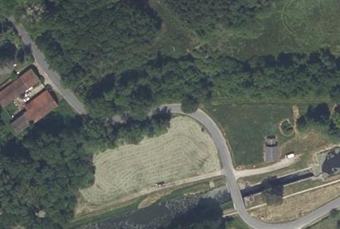 Vue aérienne du Camping de l’Étang de la Vallée à Combreux