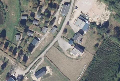 Vue aérienne du Camping de l’Étang du Renard à Planchez