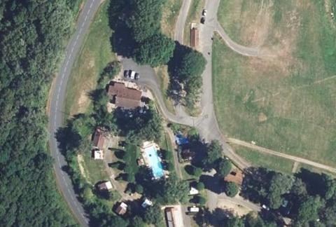 Vue aérienne du Camping de la Meteorite à Rochechouart