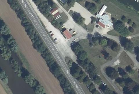 Vue aérienne du Camping de la Plage à Pouilly-sur-Saône