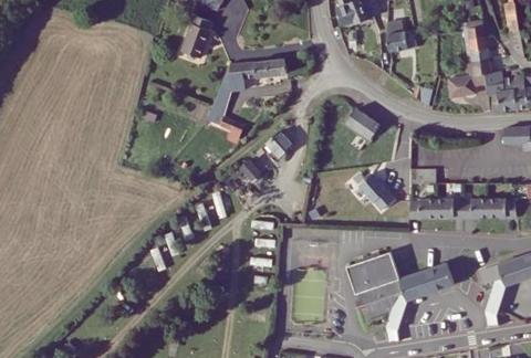 Vue aérienne du Camping de la Vallee de la Selune à Pontaubault