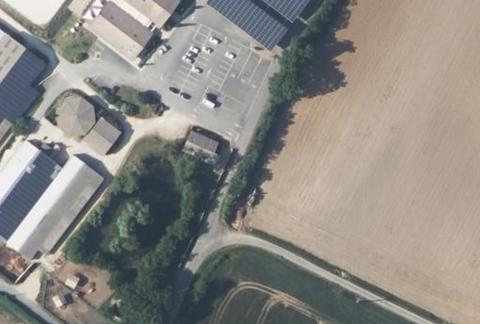 Vue aérienne du Camping Defiplanet’’ à Dienné