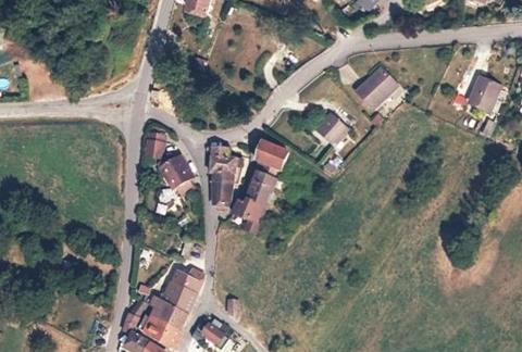 Vue aérienne du Camping des Iles à Chanaz