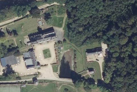 Vue aérienne du Camping du Moulin Vert à Cléden-Poher
