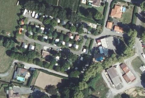 Vue aérienne du Camping Gascon le Luy à Seyresse