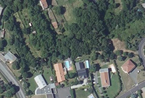 Vue aérienne du Camping Huttopia Royat à Royat