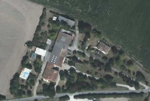 Vue aérienne du Camping la Clé des Champs à Arces