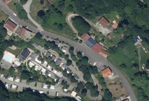 Vue aérienne du Camping la Plénitude à Capvern