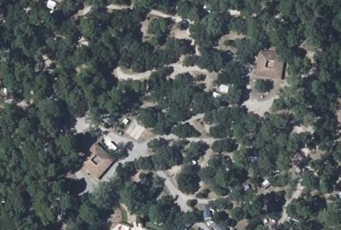 Vue aérienne du Camping la Sousta à Remoulins