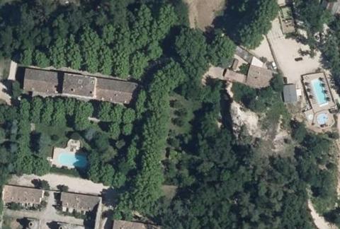 Vue aérienne du Camping le Colorado à Rustrel