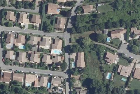 Vue aérienne du Camping le Domaine de la Coronne à Valréas