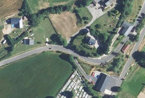 Vue aérienne du Camping le Domaine de Pradines à Lanuéjols