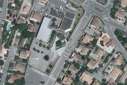 Vue aérienne du Camping le Domaine les Pinèdes du Luberon à Pertuis