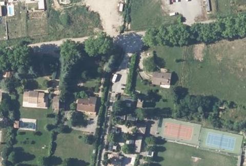 Vue aérienne du Camping les Chapelains à Saillans