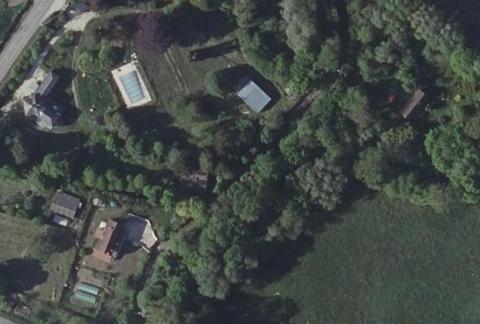 Vue aérienne du Camping les Terres Rouges à Clérey