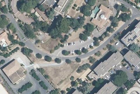 Vue aérienne du Camping Municipal Castelsec à Pézenas