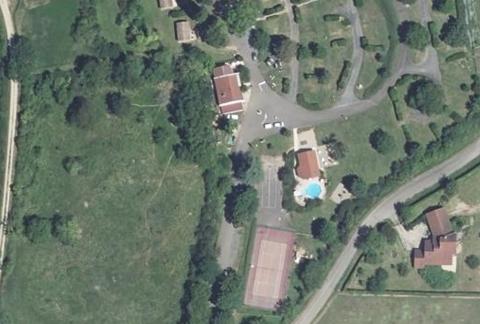 Vue aérienne du Camping Municipal le Mont Libre à Gannat