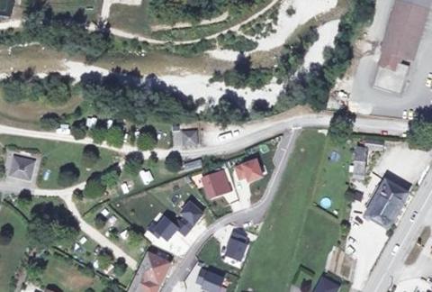 Vue aérienne du Camping Municipal les Berges du Guiers à Saint-Laurent-du-Pont