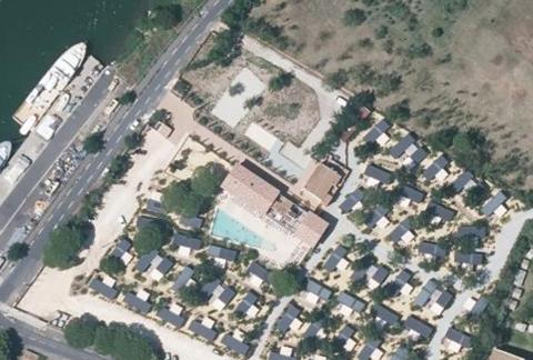 Vue aérienne du Camping Roompot Beach Resort Agde à Agde