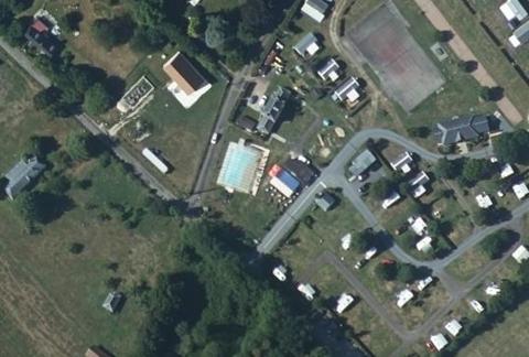 Vue aérienne du Camping Saint Nicolas à Le Bec-Hellouin