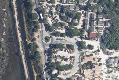 Vue aérienne du Camping Salines à Hyères