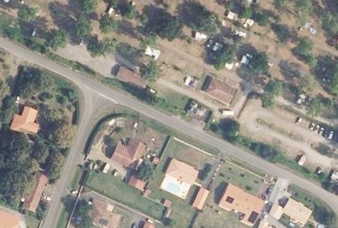Vue aérienne du Huttopia Lac d’Aureilhan-Mimizan à Aureilhan