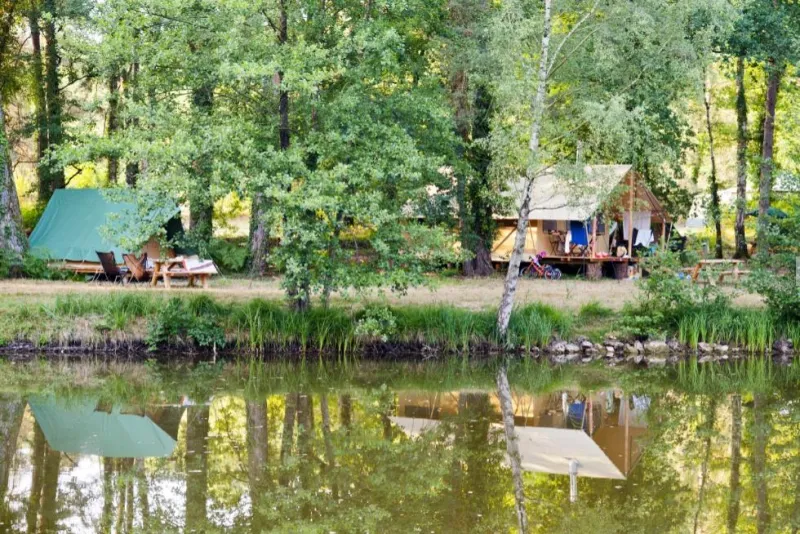 Photo du Camping Huttopia Rillé, fournie par Glampings