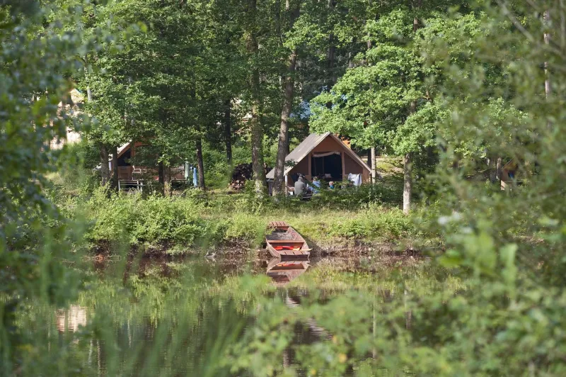 Photo du Camping Huttopia Senonches, fournie par Glampings