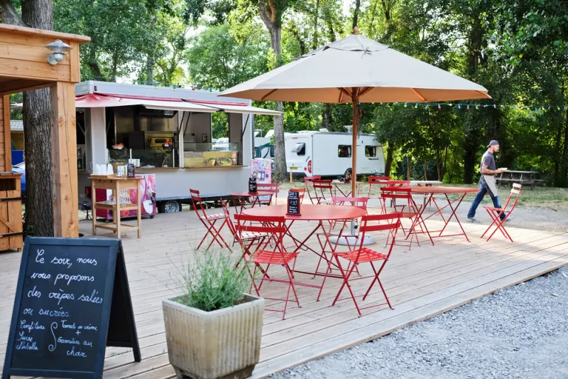 Photo du Camping Huttopia Millau, fournie par Glampings