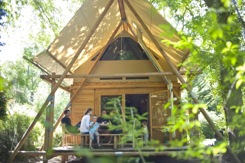 Photo du Camping Huttopia Rambouillet, fournie par Glampings