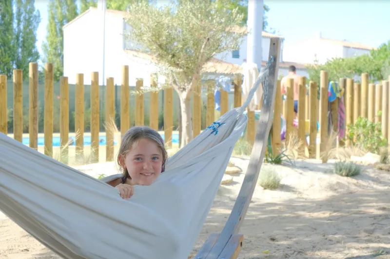 Photo du Camping des Portes en Ré, fournie par Glampings