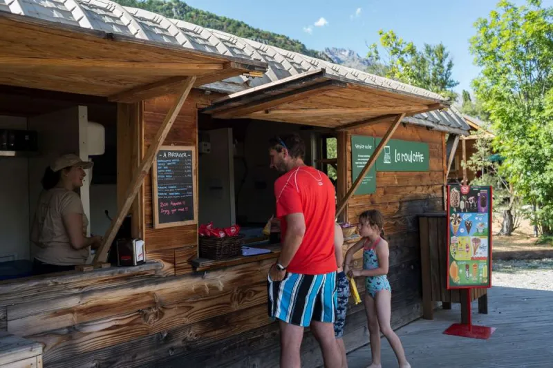 Photo du Camping Huttopia Vallouise, fournie par Glampings