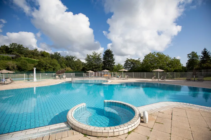 Photo du Camping Huttopia Royat, fournie par Glampings