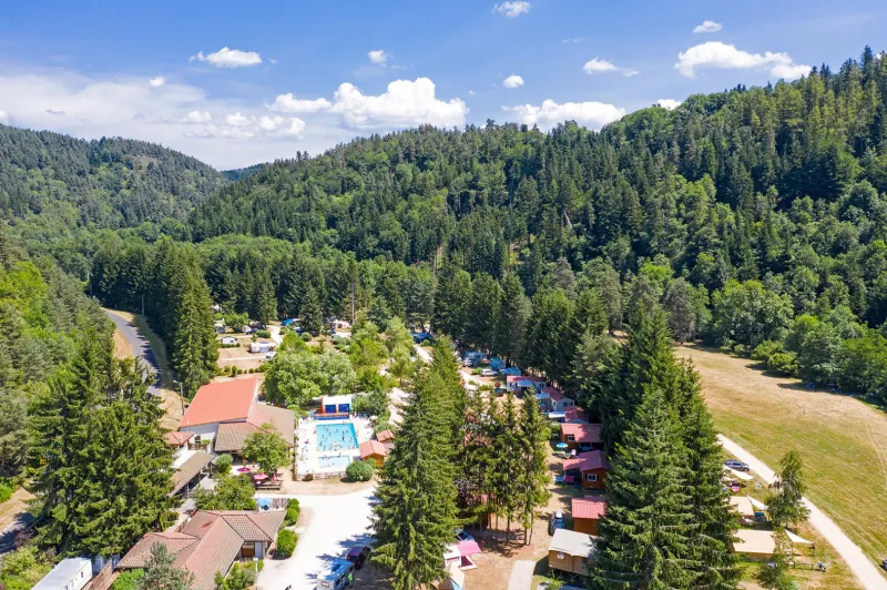 Photo du Camping de Vaubarlet, fournie par Glampings