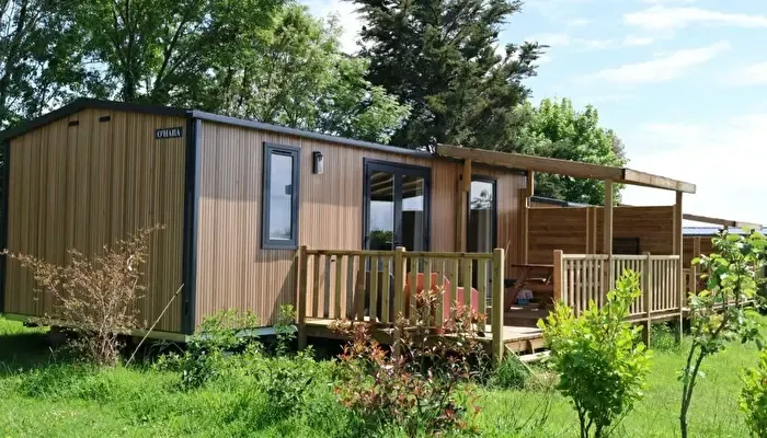 Photo du Camping les Vergers de Squividan, fournie par JetCamp