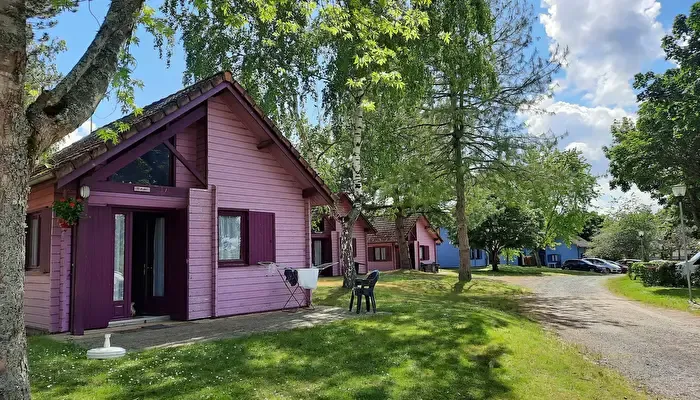 Photo du Camping de Bourbon-Lancy, fournie par JetCamp