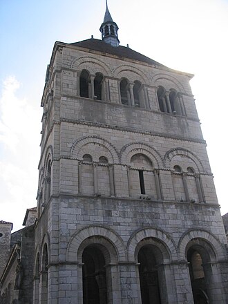 Photo : Abbatiale Saint-Léger