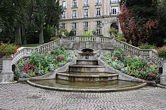 Photo : Pavillon de la source des demoiselles