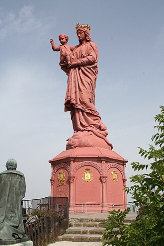 Photo : Statue Notre-Dame de France