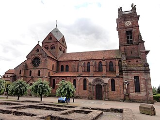 Photo : Abbatiale Saints Pierre et Paul