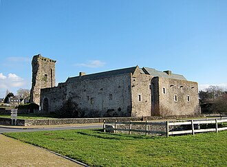 Photo : Château médiéval de Regnéville