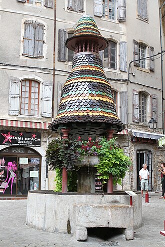 Photo : La Fontaine du Pont à Anduze