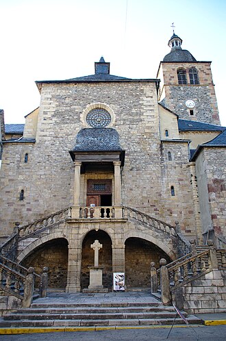 Photo : Église paroissiale de St Geniez d'Olt