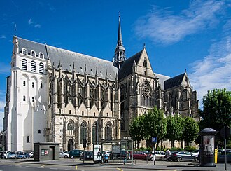 Photo : La Basilique de Saint-Quentin