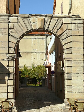 Photo : Parcours de découverte de Laragne-Montéglin : dans les pas de Gaspard de Perrinet