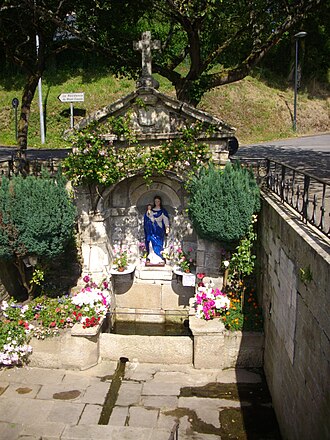 Photo : Fontaine Notre-Dame du Roncier