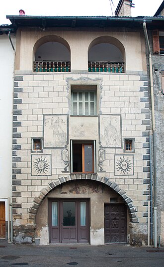 Photo : La façade de la maison Laugier